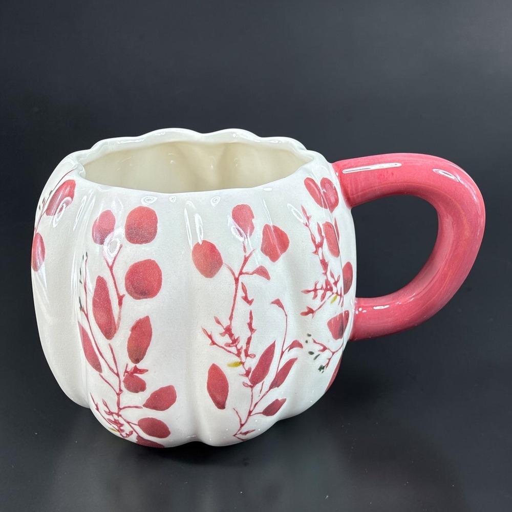 Anthropologie Pumpkin Mug Red Botanical Berry Scalloped Fluted Pink Handle 4in